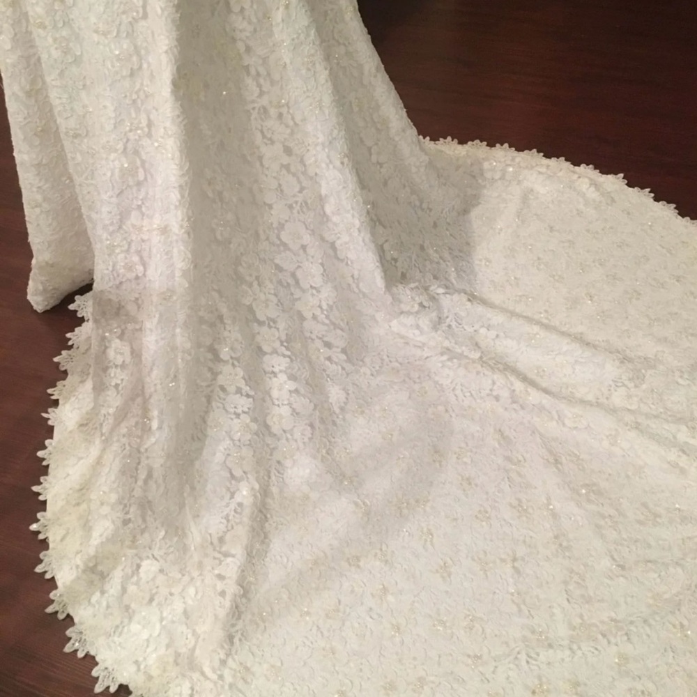 Elegant White Floral Gown - Picture 6 of 7